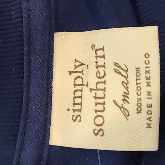 Simply Southern LIGHT UP the DARKNESS Navy Long Sleeve Top Size Small - Picture 6 of 7